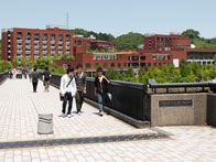 金沢大学