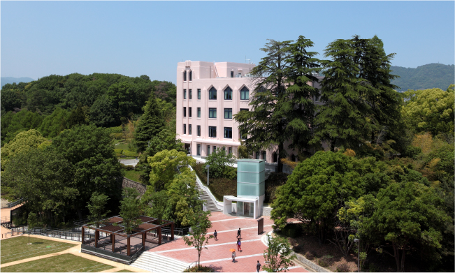 大阪大学 画像
