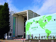 亜細亜大学